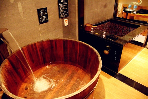 【台北市北投區。溫泉飯店】 金都精緻溫泉飯店 天冷了 開始尋找泡湯來享受囉~