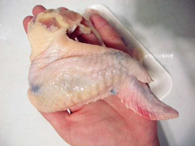 【宅配。食材雞肉】 巧活食品 巧活無毒黑鑽雞 雞肉的質感超讚! 好吃又安心
