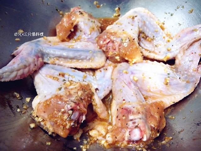 【宅配。食材雞肉】 巧活食品 巧活無毒黑鑽雞 雞肉的質感超讚! 好吃又安心