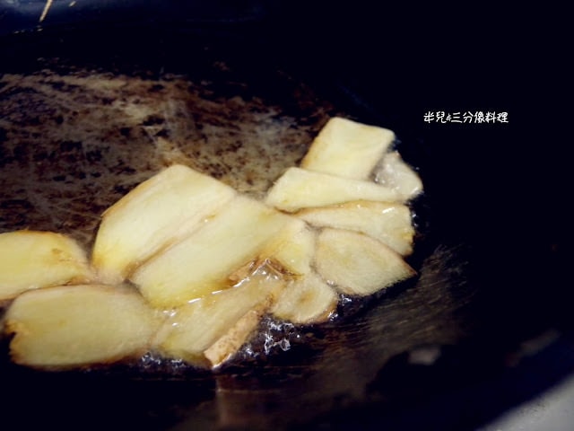 【宅配。食材雞肉】 巧活食品 巧活無毒黑鑽雞 雞肉的質感超讚! 好吃又安心