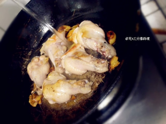 【宅配。食材雞肉】 巧活食品 巧活無毒黑鑽雞 雞肉的質感超讚! 好吃又安心