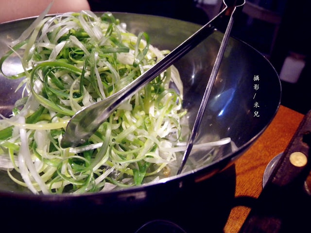 【台北市信義區。燒肉】 VEGETEJIYA菜豚屋 信義店 六張犁捷運站 生菜包肉專賣店