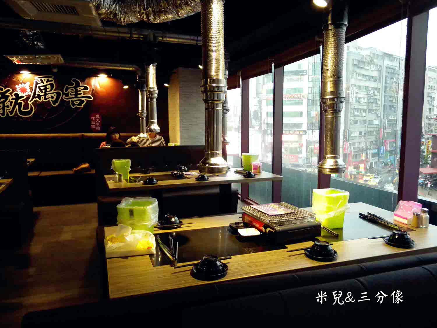 【台北市萬華區。燒烤】 我!就厲害(西門店) 吃得超級飽! 團體聚餐 西門町捷運站 - 第2張圖