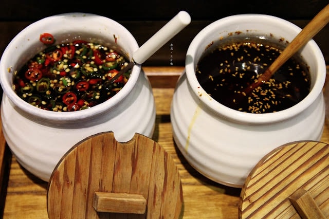 【台北市中山區。小吃】蘭方麵食館 遼寧夜市傳統家鄉味小吃 南京復興站