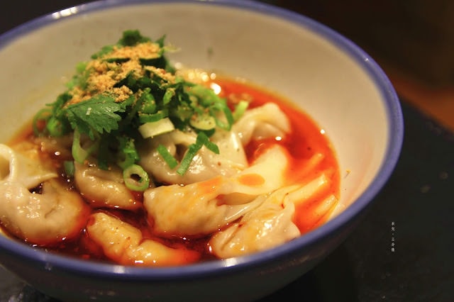 【台北市中山區。小吃】蘭方麵食館 遼寧夜市傳統家鄉味小吃 南京復興站