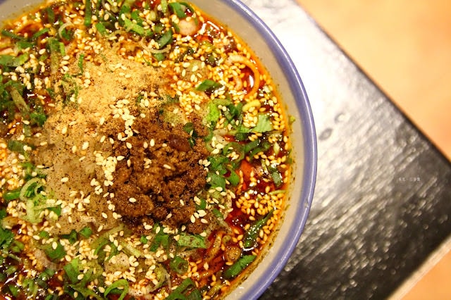 【台北市中山區。小吃】蘭方麵食館 遼寧夜市傳統家鄉味小吃 南京復興站