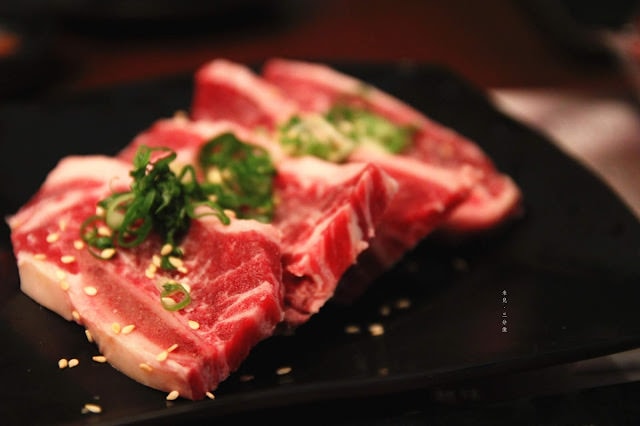【台北市大安區。燒烤吃到飽】燒肉-殿 東區燒肉吃到飽 價位699元 忠孝復興站