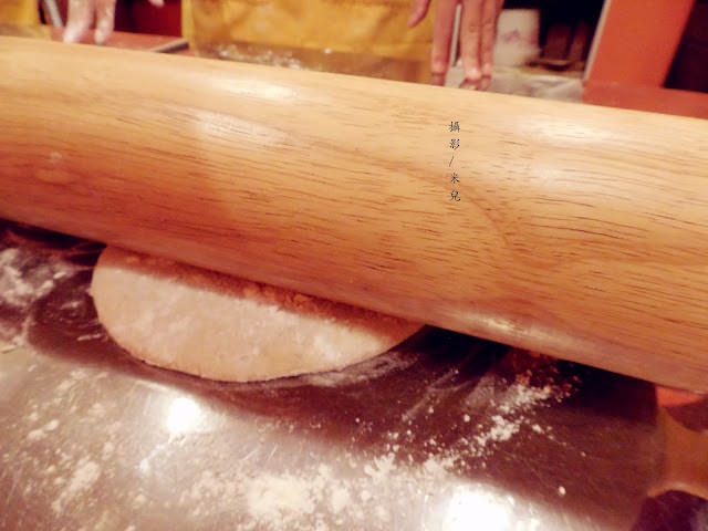 【台北市大安區。披薩】林太太手工石烤披薩 DIY披薩 聚餐超有趣 近國父紀念館 忠孝敦化站