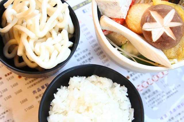 【台北市文山區。鍋物料理】初二。十六 運時陶火鍋 生熟兩吃一次滿足 景美夜市美食 景美捷運站