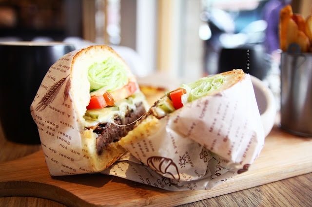 【新北市中和區。早午餐】對味The Taste 提供免費wifi 提供插座 免服務費 景安捷運站