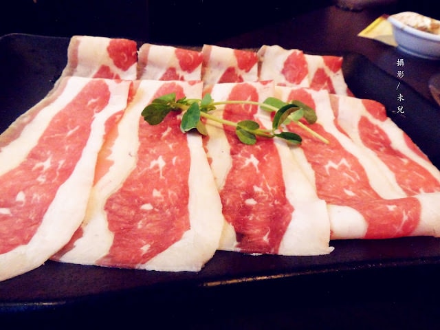 【新北市中和區。火鍋】豪飽涮涮屋 平價火鍋 主打不添加任何東西的火鍋湯底  已歇業
