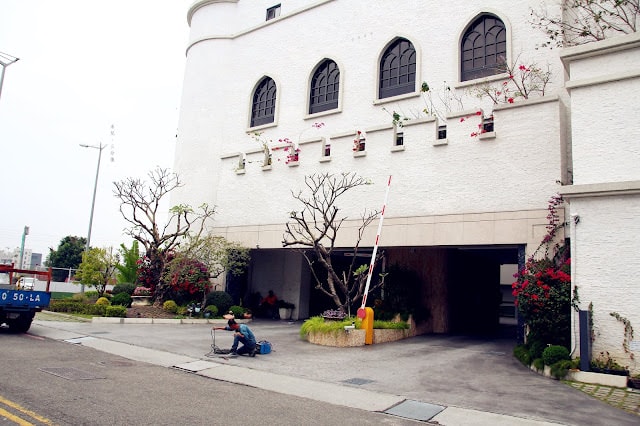 【台中南屯。住宿】芭蕾城市渡假旅店VillaBallet 旅遊住宿推薦附近有龍富夜市可以逛 芭蕾樂章209號房馬泰拉義大利穴屋風