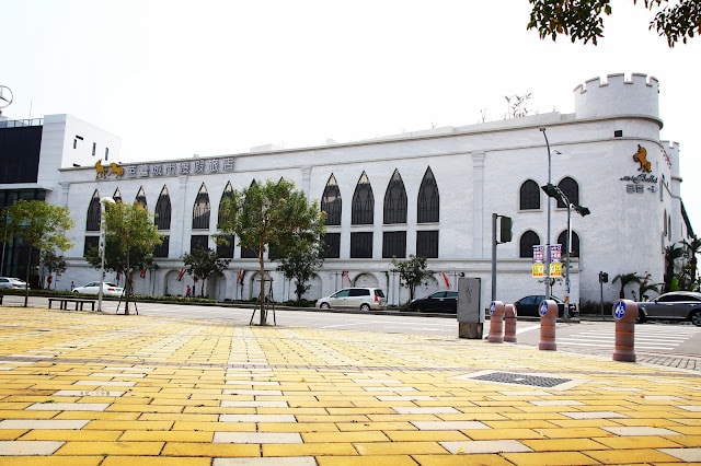 【台中南屯。住宿】芭蕾城市渡假旅店VillaBallet 旅遊住宿推薦附近有龍富夜市可以逛 芭蕾樂章209號房馬泰拉義大利穴屋風