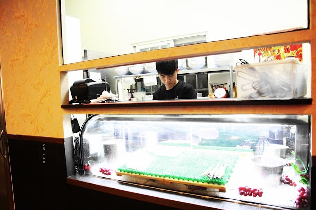【桃園龜山區。火鍋】梅庭鮮味鍋 看似簡單普通，但是CP值超高，食材又新鮮 桃園機場捷運A8長庚醫院站