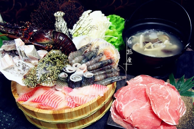 【宅配。鍋物】 樂天市場-極好食 貝里斯龍蝦鍋 綜藝大熱門 黃鐙輝推薦美食 特價海鮮火鍋組合 (菜太貴？超划算宅配美食來了！ 20161206 )