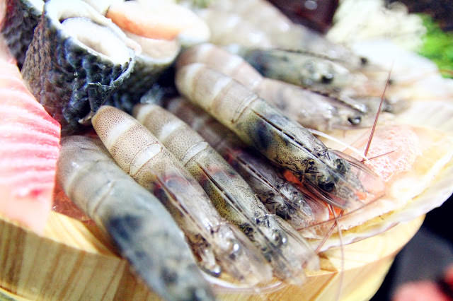 【宅配。鍋物】 樂天市場-極好食 貝里斯龍蝦鍋 綜藝大熱門 黃鐙輝推薦美食 特價海鮮火鍋組合 (菜太貴？超划算宅配美食來了！ 20161206 )