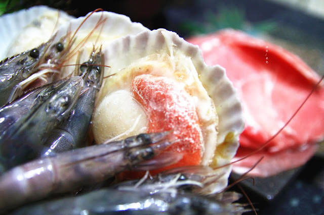 【宅配。鍋物】 樂天市場-極好食 貝里斯龍蝦鍋 綜藝大熱門 黃鐙輝推薦美食 特價海鮮火鍋組合 (菜太貴？超划算宅配美食來了！ 20161206 )