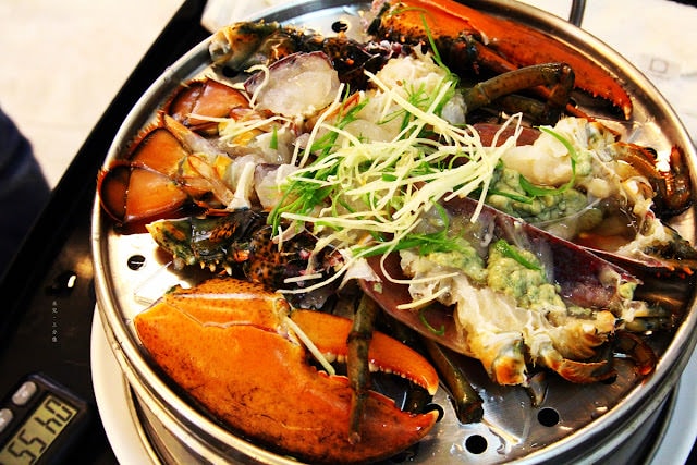 【台北市內湖區。海鮮餐廳】蒸霸王(東湖店) 海鮮蒸氣塔 生猛海鮮鮮到你站起來 葫洲站