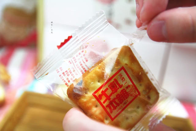 【宅配。伴手禮】 牛軋本舖 牛軋糖專賣店 花花禮盒 過年過節送禮首選
